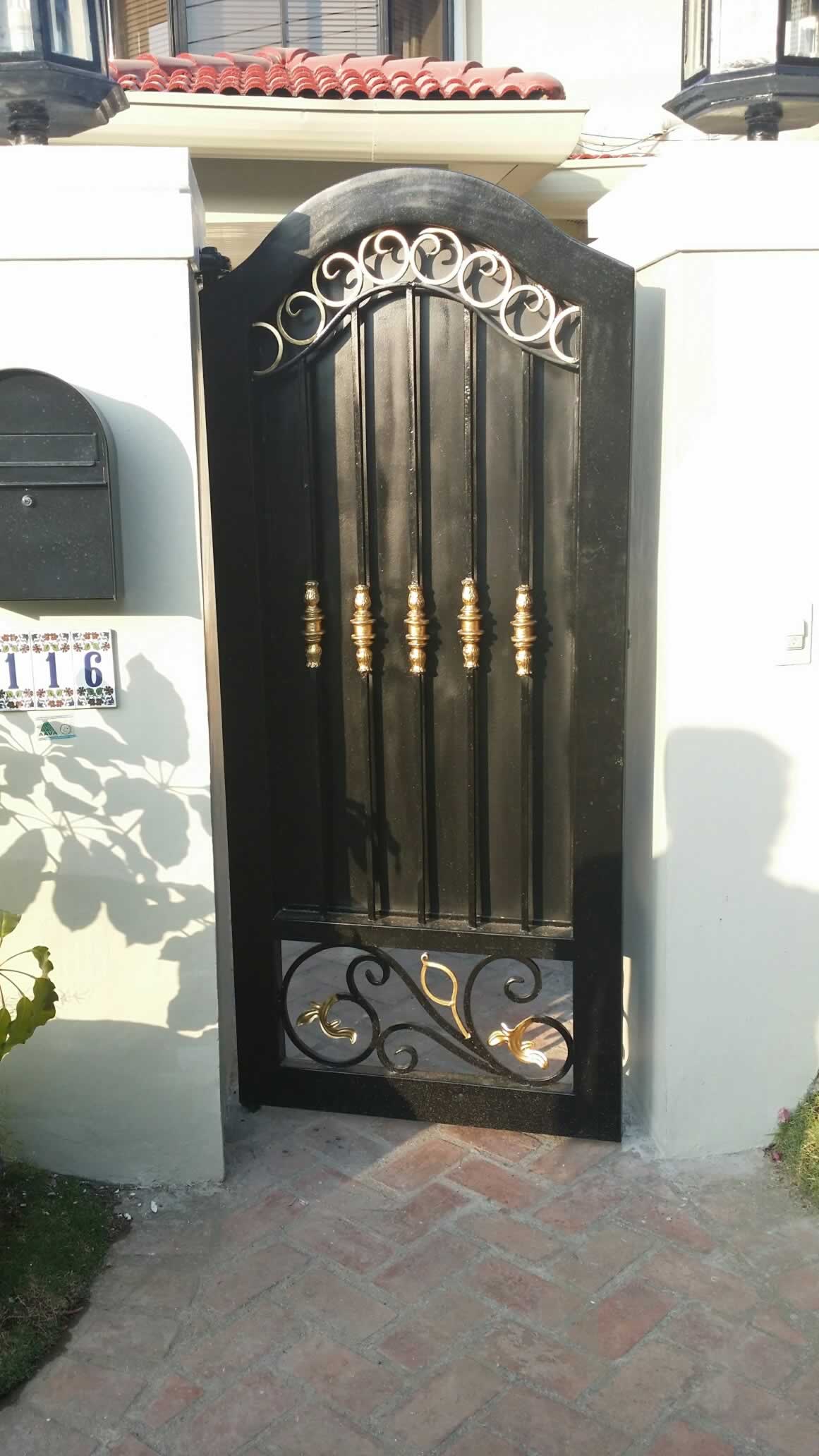 Pedestrian Steel Gate Glass Railings Philippines, Glass Railing, Tempered Glass, Wrought Iron